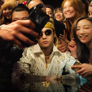 free丰满大屁性Videos
